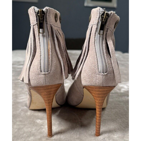 Very Volatile Massy Gray Suede Fringe Western Ankle Boots Booties Womens 7.5 - Picture 4 of 8